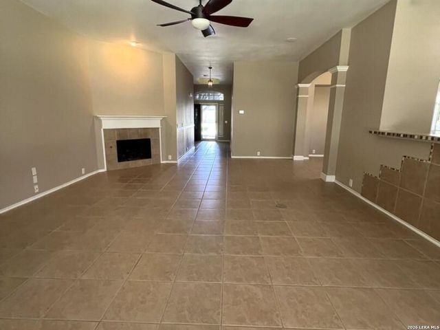 4724 green bluff, Schertz, TX 78154