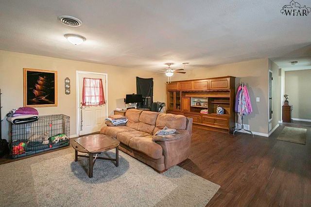 1657 LONGVIEW STREET, Wichita Falls, TX 76306