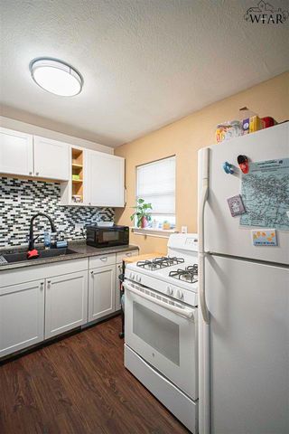 1657 LONGVIEW STREET, Wichita Falls, TX 76306