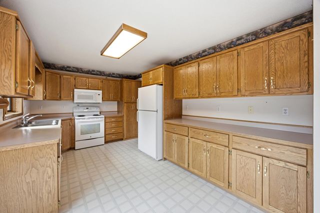 513 12th Street E, West Fargo, ND 58078