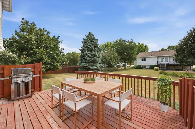 513 12th Street E, West Fargo, ND 58078