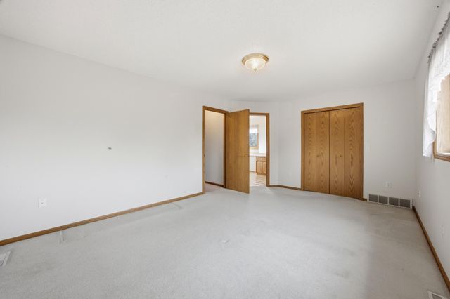 513 12th Street E, West Fargo, ND 58078