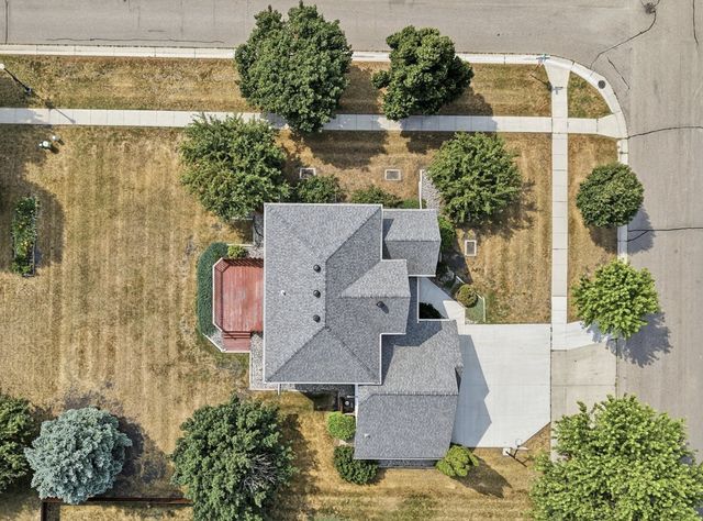 513 12th Street E, West Fargo, ND 58078