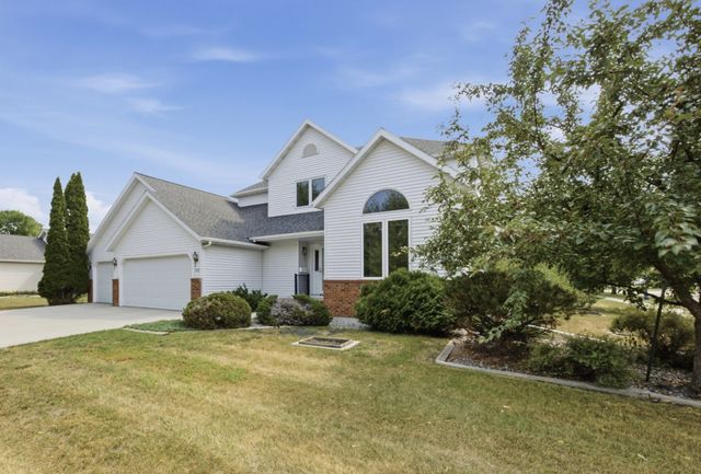 513 12th Street E, West Fargo, ND 58078