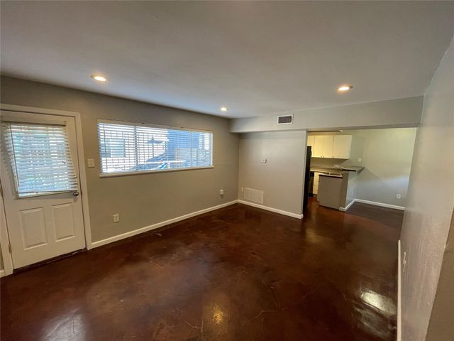 610 Franklin BLVD B, Austin, TX 78751