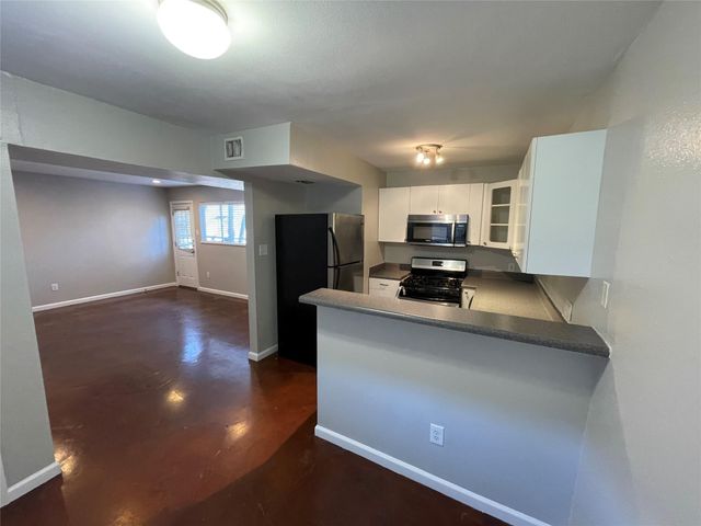 610 Franklin BLVD B, Austin, TX 78751