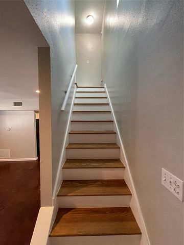 610 Franklin BLVD B, Austin, TX 78751