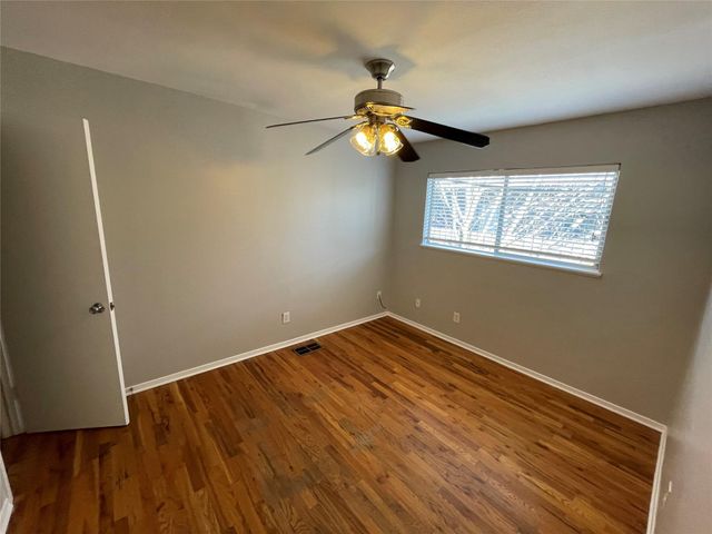 610 Franklin BLVD B, Austin, TX 78751