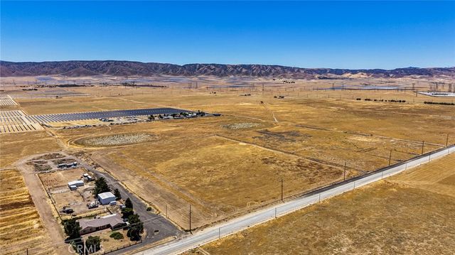 8500 W J Avenue, Del Sur, CA 93536