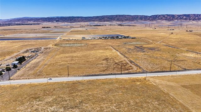 8500 W J Avenue, Del Sur, CA 93536