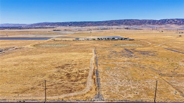 8500 W J Avenue, Del Sur, CA 93536