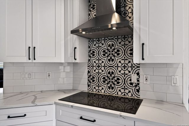 1015 Hedgestone, San Antonio, TX 78258