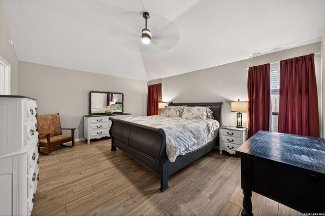 1015 Hedgestone, San Antonio, TX 78258