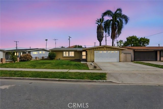13702 Dawson, Garden Grove, CA 92843