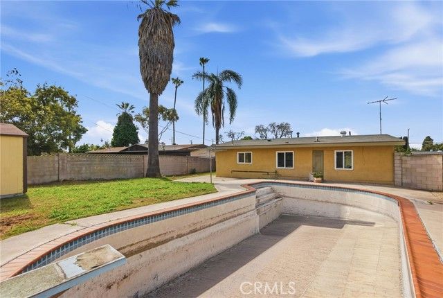 13702 Dawson, Garden Grove, CA 92843