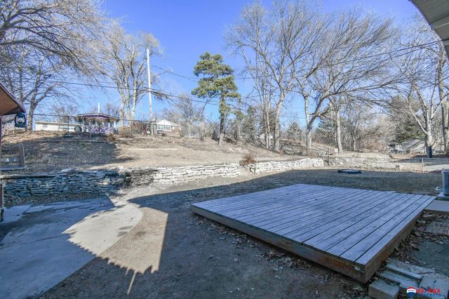 8072 Grand Avenue, Omaha, NE 68134