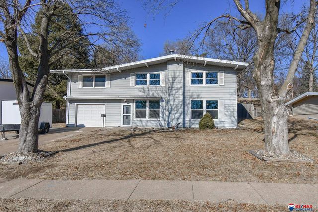 8072 Grand Avenue, Omaha, NE 68134