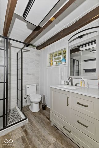 1737 E 72nd Street, Indianapolis, IN 46240