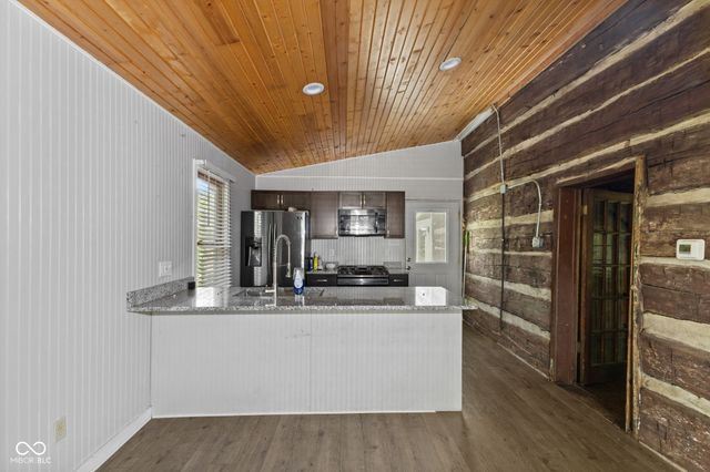 1737 E 72nd Street, Indianapolis, IN 46240