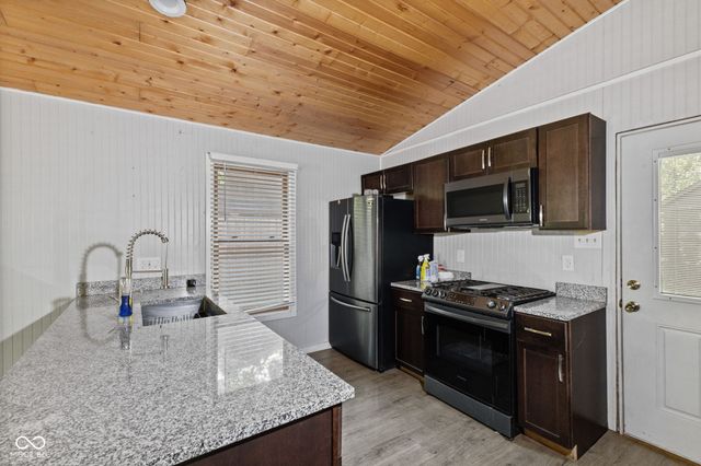 1737 E 72nd Street, Indianapolis, IN 46240