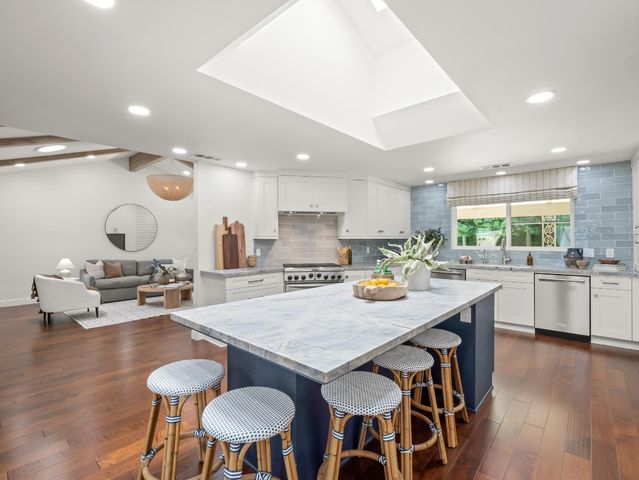 3213 W La Costa Avenue, Fresno, CA 93711