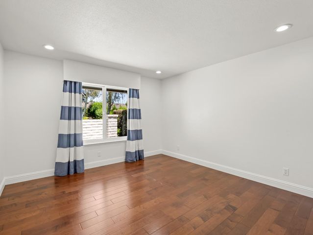 3213 W La Costa Avenue, Fresno, CA 93711