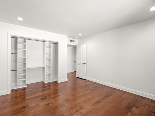 3213 W La Costa Avenue, Fresno, CA 93711