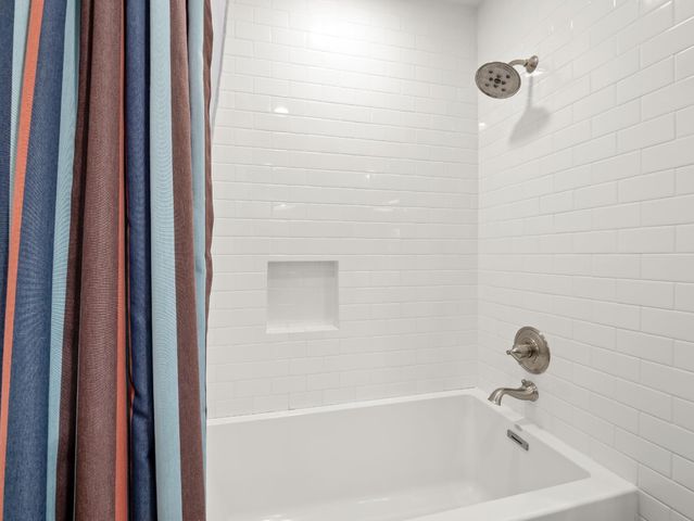 3213 W La Costa Avenue, Fresno, CA 93711