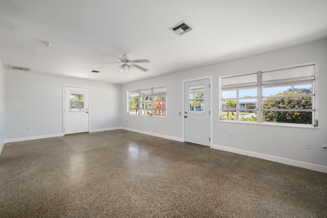 1490 3rd Court, Vero Beach, FL 32960