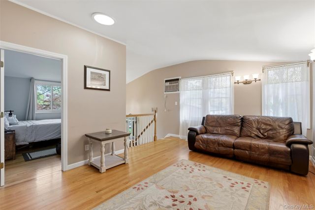 26 Woodchuck Lane, East Setauket, NY 11733