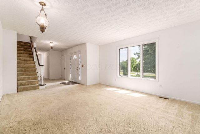 798 Riva Ridge Boulevard, Gahanna, OH 43230