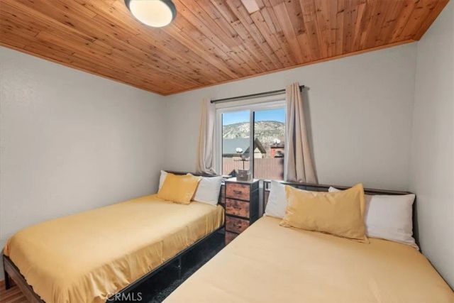 1025 E Country Club, Big Bear City, CA 92314