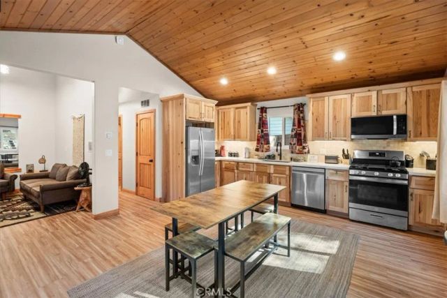 1025 E Country Club, Big Bear City, CA 92314