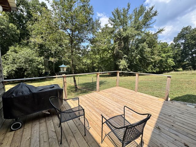 1585 Bridgewood Rd, Clarksville, TN 37040