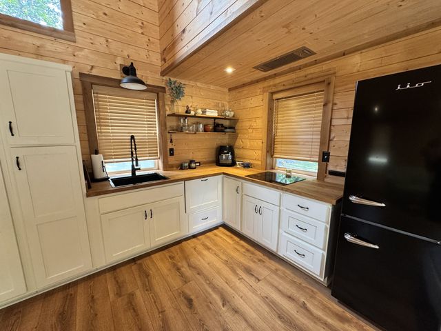 1585 Bridgewood Rd, Clarksville, TN 37040
