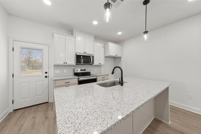 1610 N 6th Street, Waco, TX 76707