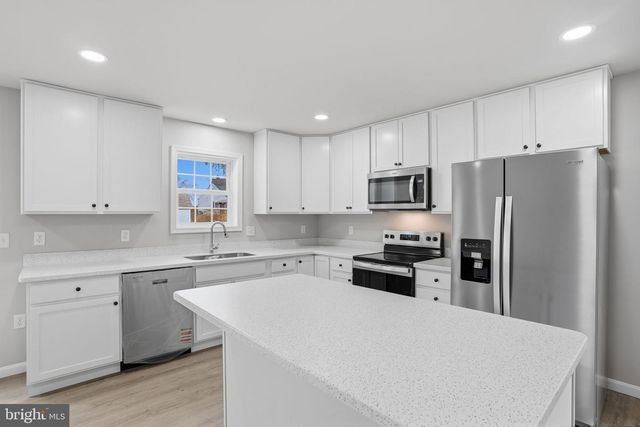 101 FAIRFAX LN, Dover, DE 19901