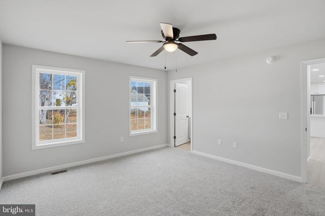 101 FAIRFAX LN, Dover, DE 19901