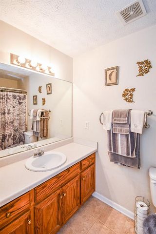 3864 Amber Glen Lane, Gainesville, GA 30507
