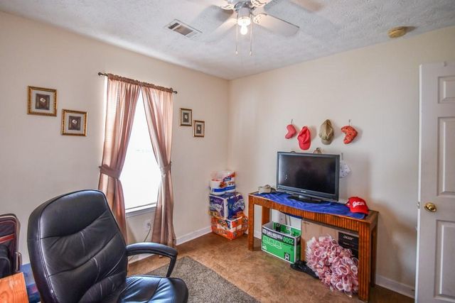 3864 Amber Glen Lane, Gainesville, GA 30507