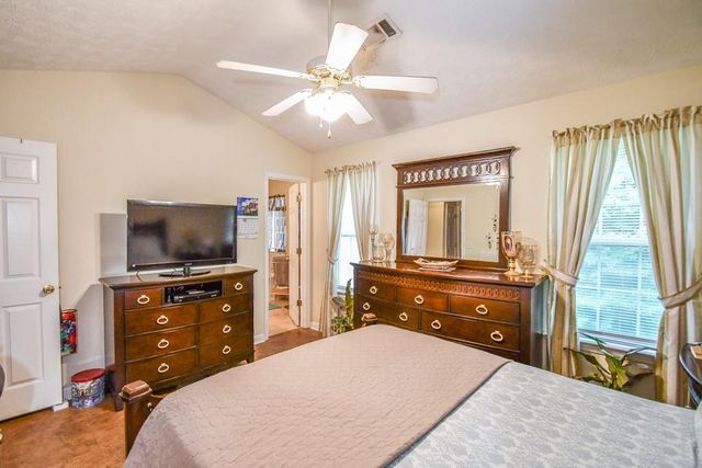 3864 Amber Glen Lane, Gainesville, GA 30507