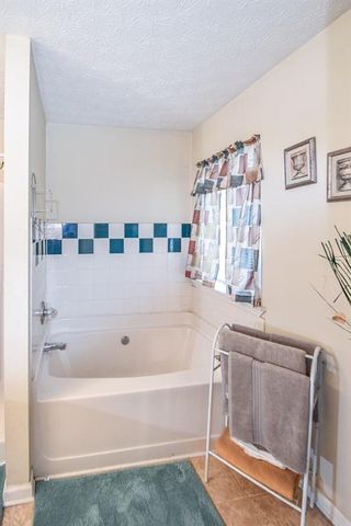 3864 Amber Glen Lane, Gainesville, GA 30507