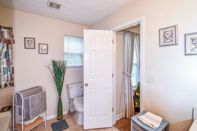 3864 Amber Glen Lane, Gainesville, GA 30507