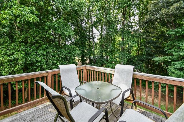 3864 Amber Glen Lane, Gainesville, GA 30507
