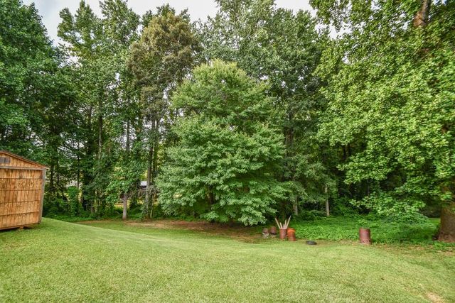 3864 Amber Glen Lane, Gainesville, GA 30507