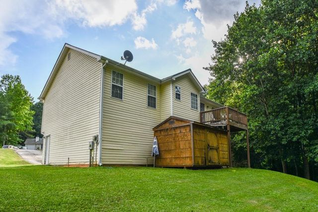 3864 Amber Glen Lane, Gainesville, GA 30507