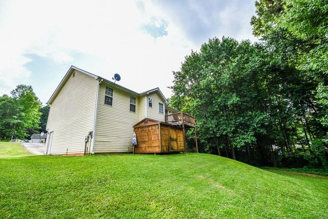 3864 Amber Glen Lane, Gainesville, GA 30507