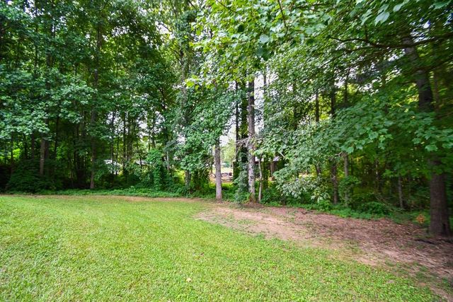 3864 Amber Glen Lane, Gainesville, GA 30507