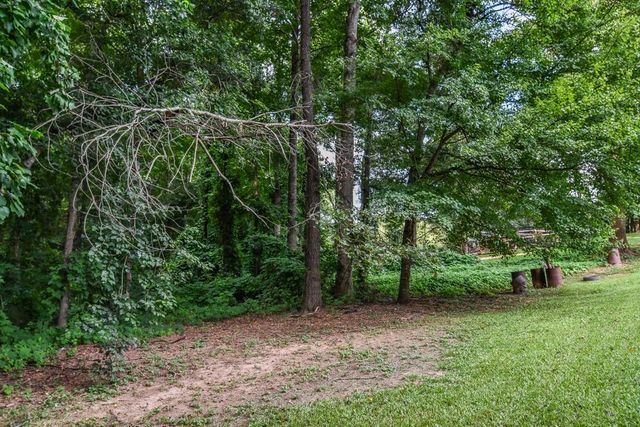 3864 Amber Glen Lane, Gainesville, GA 30507