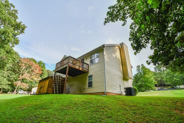 3864 Amber Glen Lane, Gainesville, GA 30507